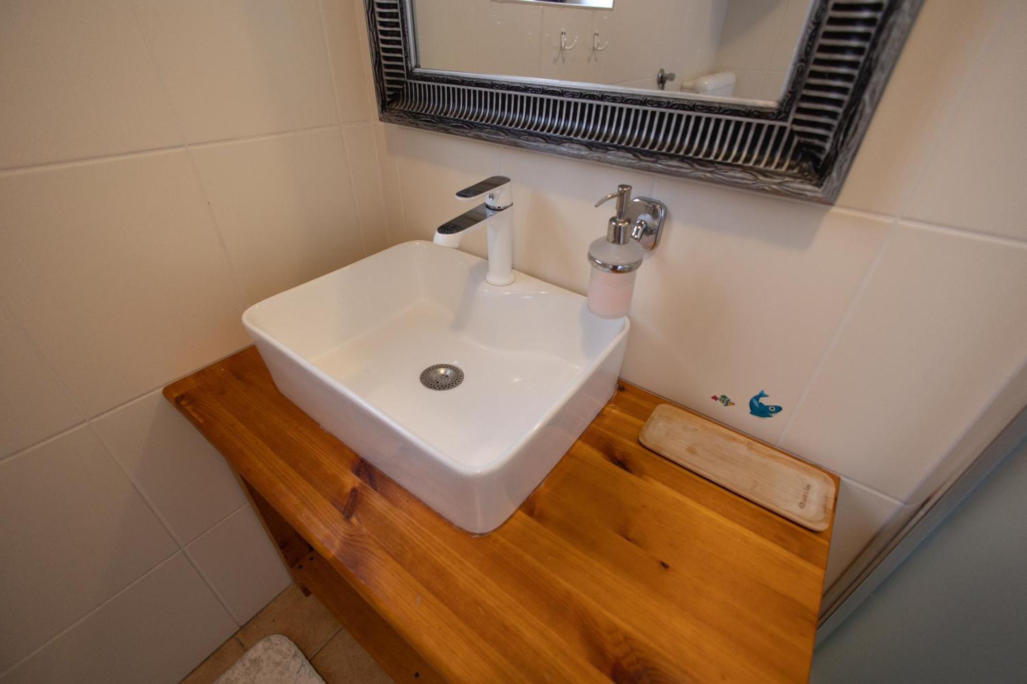 Apartman Marija Lopar Eksteriør billede