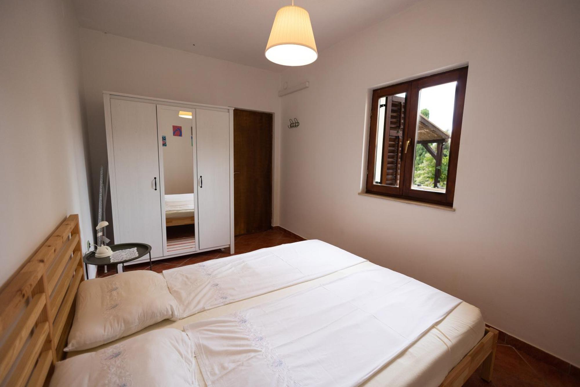 Apartman Marija Lopar Eksteriør billede